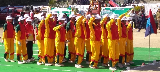 टिहरी जनपद में रंगारंग सांस्कृतिक कार्यक्रमों के साथ मनाया गया गणतंत्र दिवस