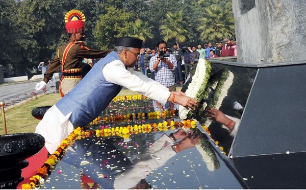 मुख्यमंत्री ने “राष्ट्रीय पुलिस मेमोरियल” दिल्ली पहुँचकर शहीद पुलिस कर्मियों को दी श्रद्धांजलि