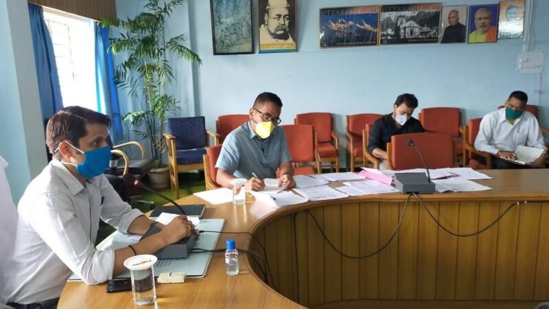 जिलाधिकारी ने गंगा समिति की बैठक में कूडा प्रबंधन की ठोस रूपरेखा तैयार करने के दिए निर्देश