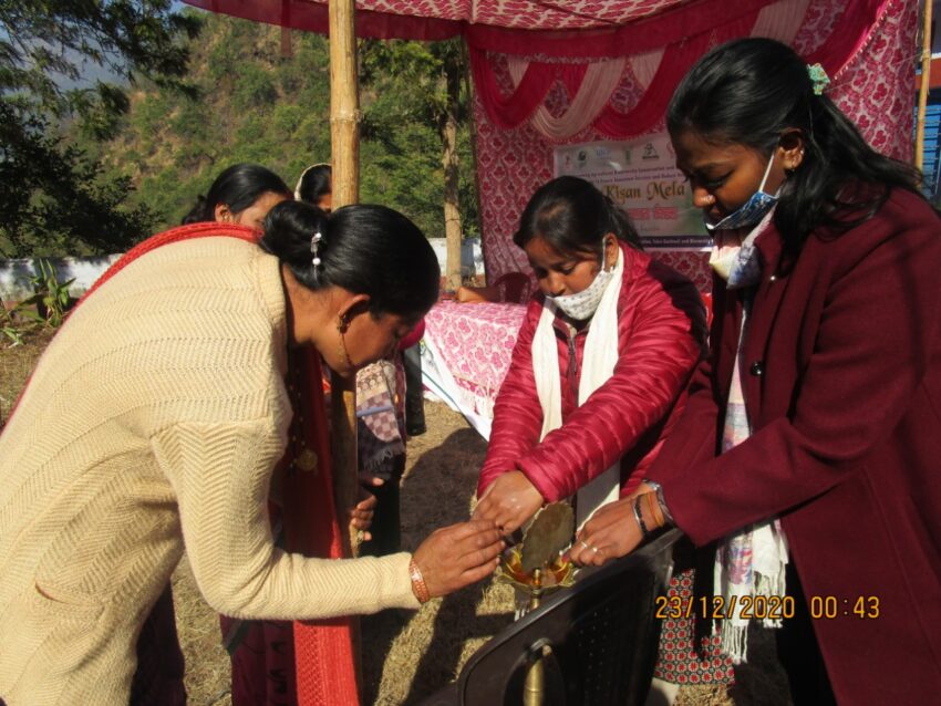 किसान दिवस पर कृषि मेले का आयोजन