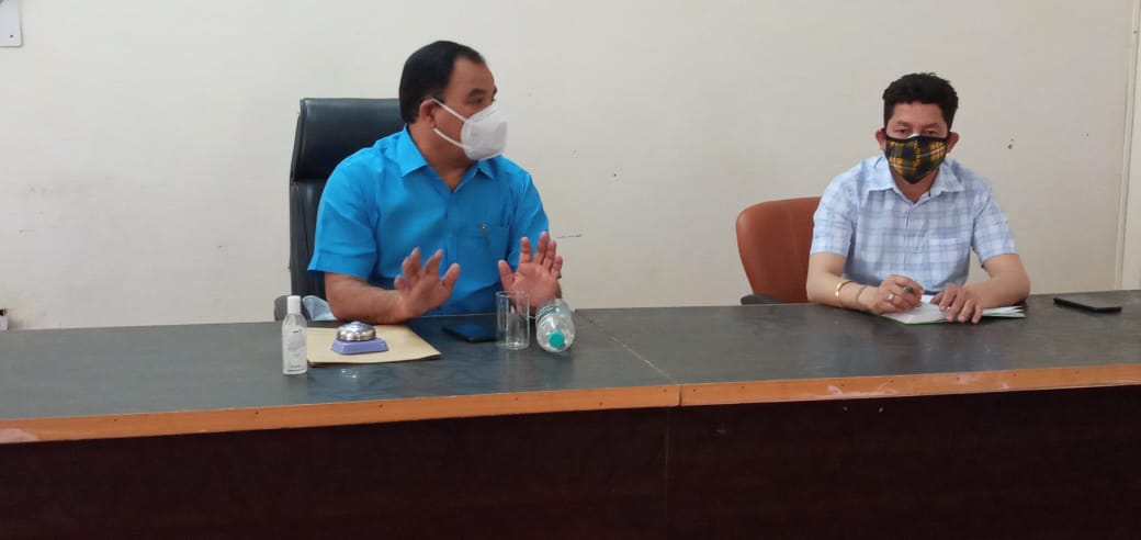 कोविड को लेकर डॉ हरक सिंह रावत ने ली अधिकारियों की बैठक