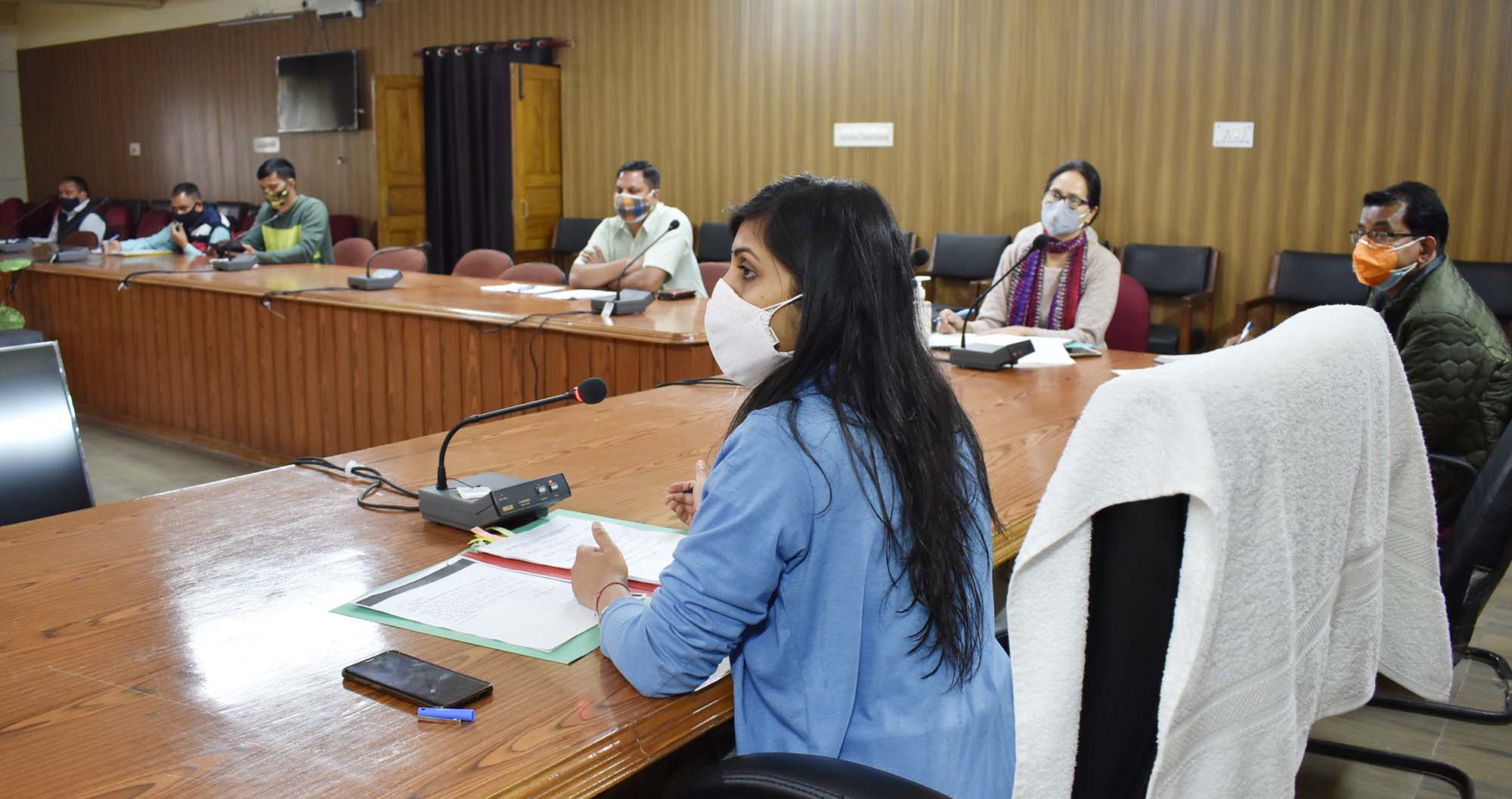 डेंगू की महत्वपूर्ण बैठक में अनुपस्थित डीपीआरओ का वेतन रोकने के निर्देश