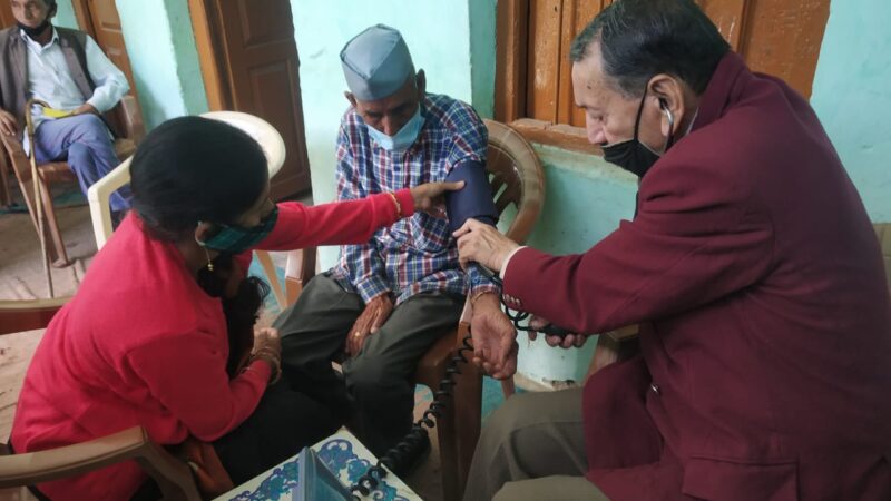 दूरदराज के क्षेत्रो में निशुल्क मेडिकल कैंप से होगा लोगों को फायदा : नरेन्द्र सिंह नेगी