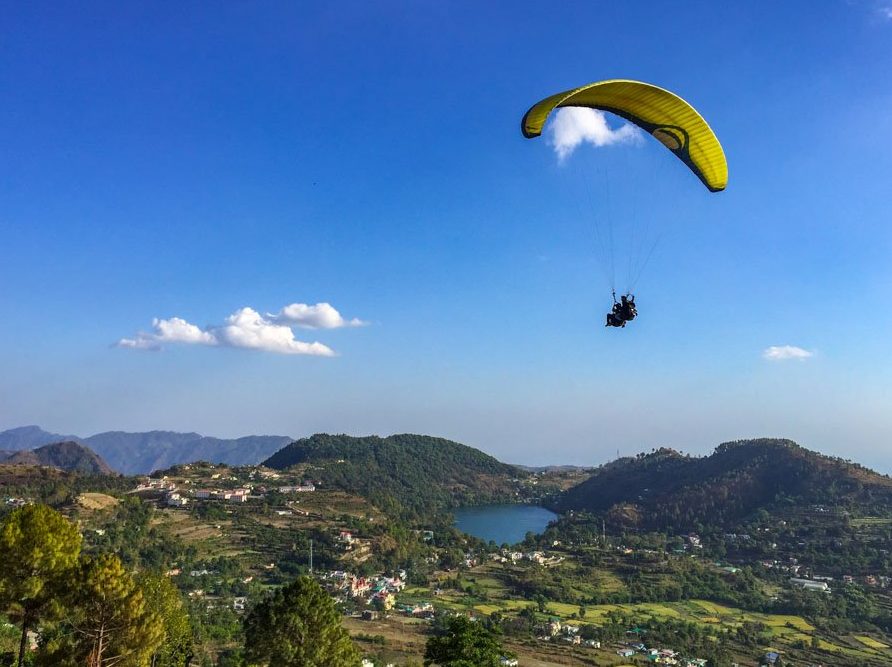 भीमताल में सितंबर से शुरू होगी पैराग्लाइडिंग,यूटीडीबी ने लिया जाएजा