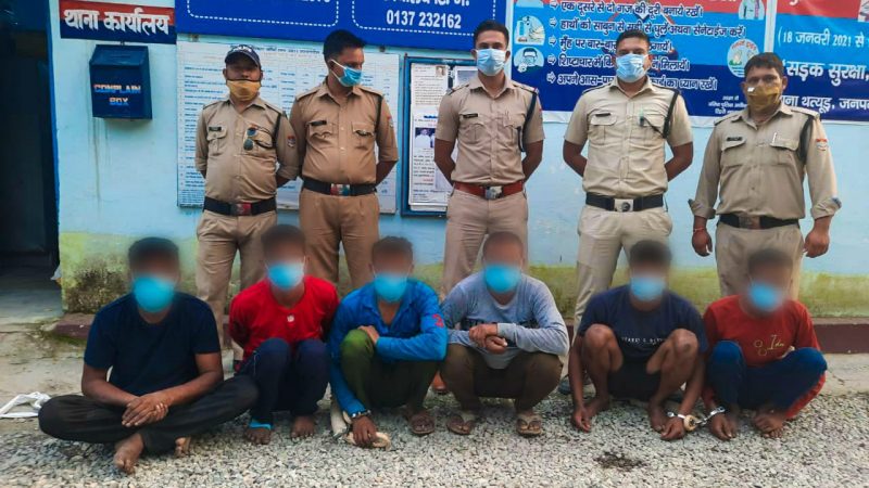 चोरी का प्रयास करने वाले 06 अभियुक्तों को टिहरी पुलिस ने किया गिरफ्तार