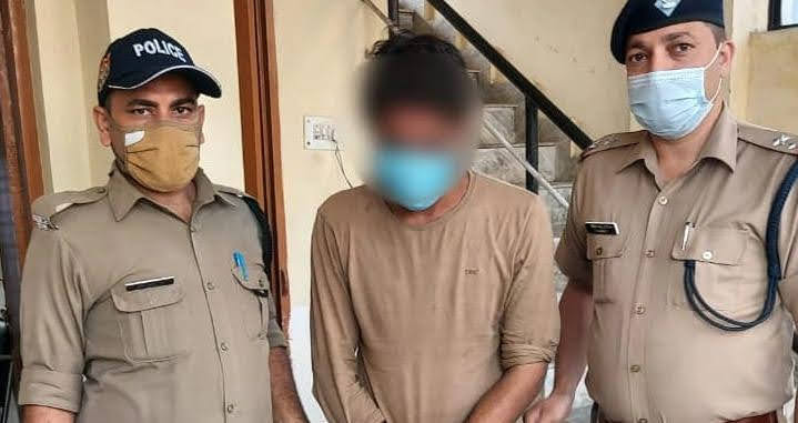 कलयुगी बाप ने नाबालिग बेटी से किया दुष्कर्म, पुलिस ने किया गिरफ्तार