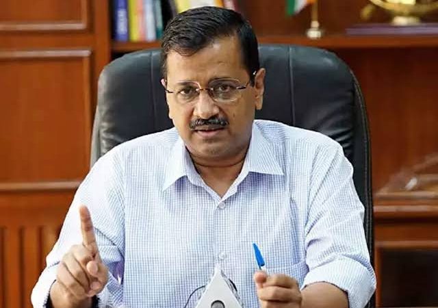 दिल्ली में एक हफ्ते के लिए स्कूल-सरकारी ऑफिस बंद, बढ़ते प्रदूषण के बाद केजरीवाल सरकार का फैसला