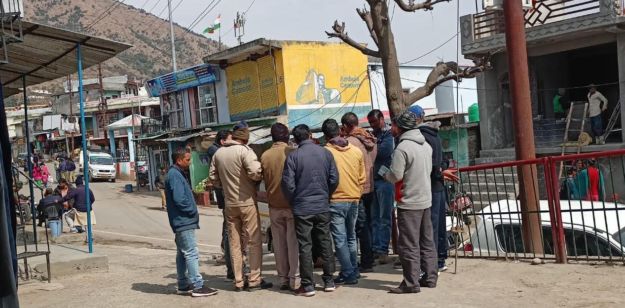 प्रत्याशियों के जीत के दावे कर समर्थकों में चर्चाओं का बाजार गर्म