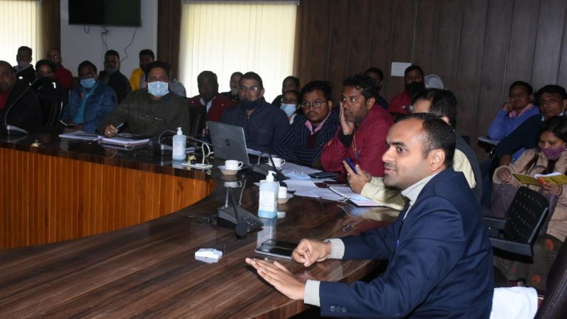 कार्मिकों को मतगणना की बारीकियों का दिया प्रशिक्षण