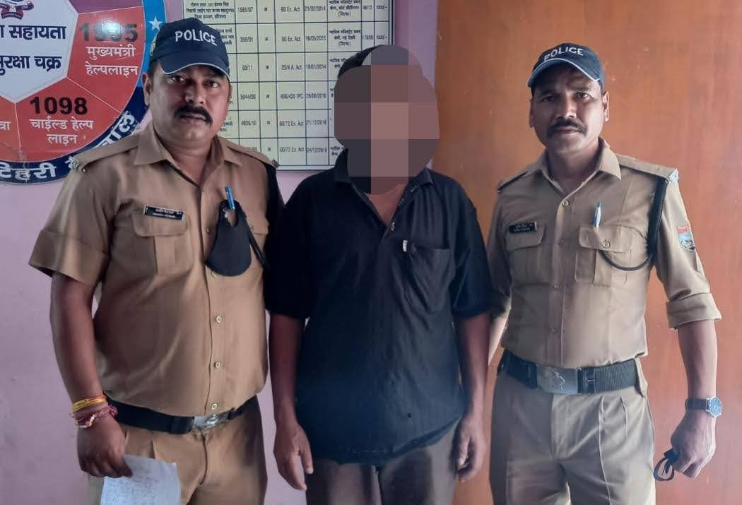 दुर्घटना कर फरार ट्रक चालक पुलिस हिरासत में