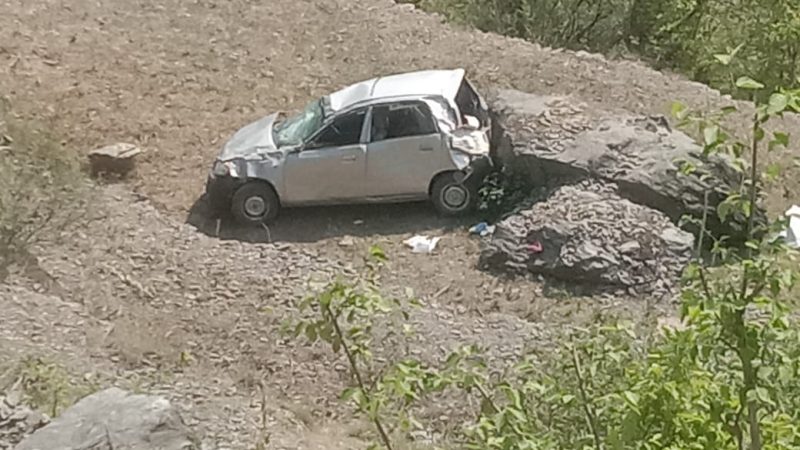 डोबरा-लम्बगांव ग्रामीण मार्ग पर कार दुर्घटना, चालक की मौत 