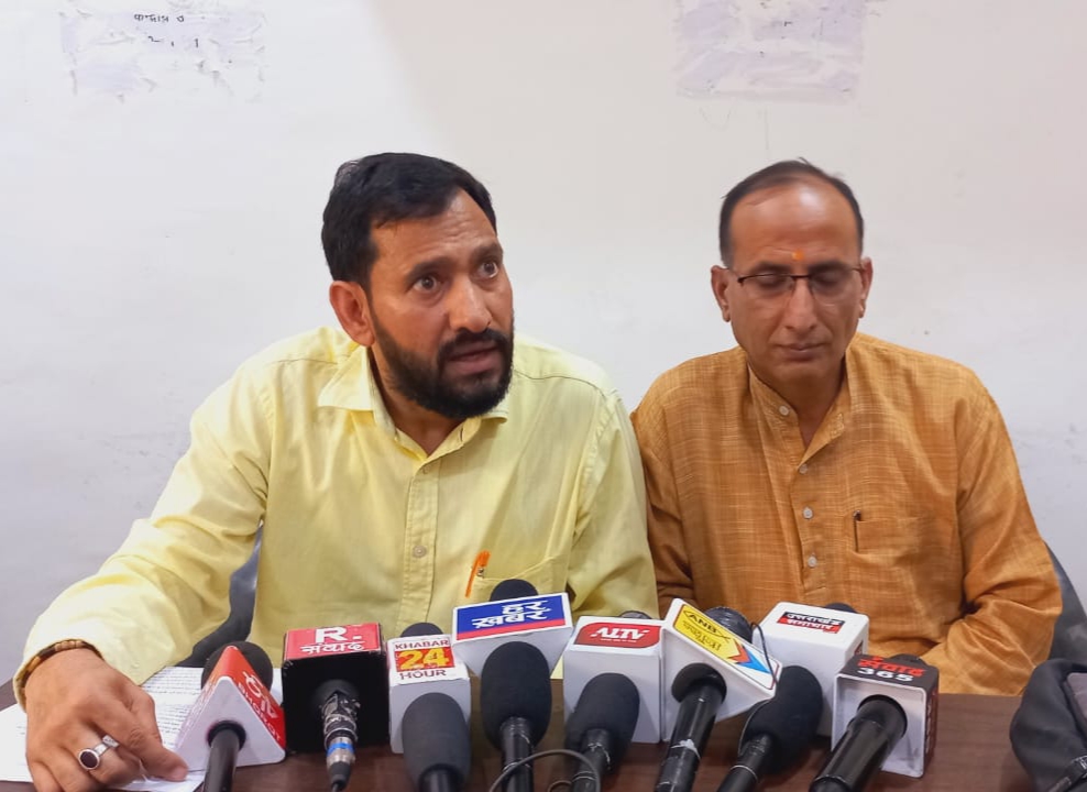 आईआईटी रुड़की भर्तियों पर यूकेडी आक्रोशित। आँदोलन की चेतावनी