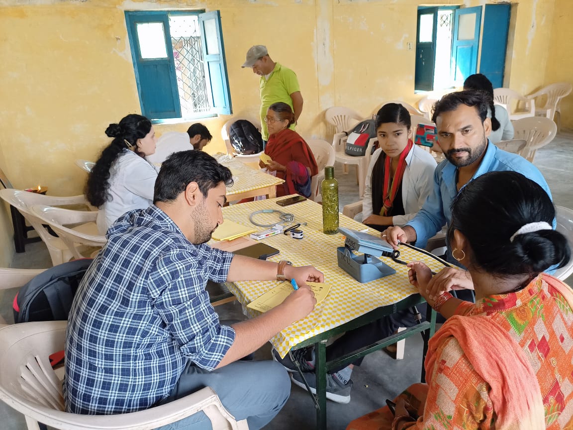 नगर पंचायत गजा में आयोजित किया गया स्वास्थ्य शिविर