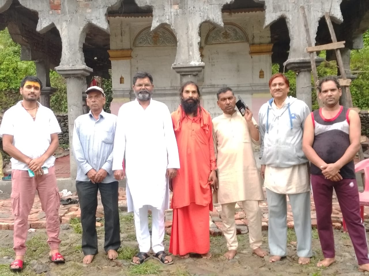 शिवार्षा महादेव मंदिर में श्री यन्त्र कीर्तन मण्डली, श्रीनगर के तत्वावधान में भव्य भजन कीर्तन संध्या आयोजित