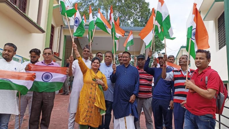 ब्लाक मुख्यालय जाखणी धार में तिरंगा रैली आयोजित