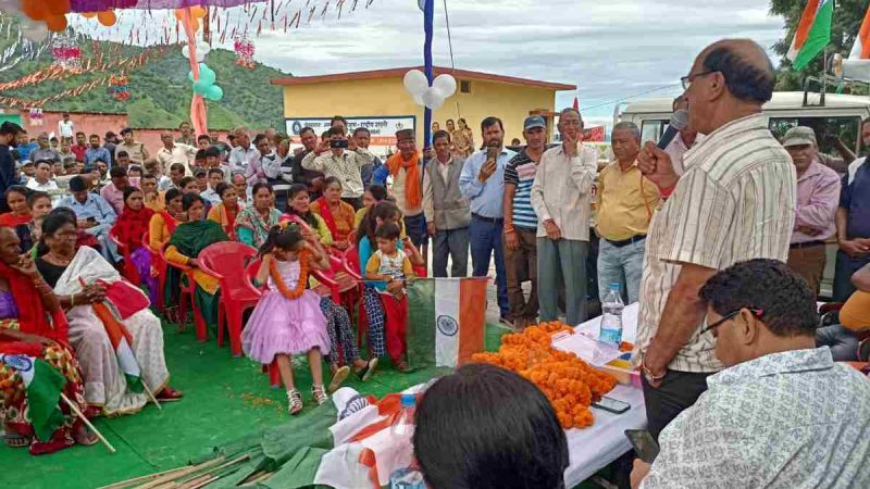 कैबिनेट मंत्री सुबोध उनियाल के नेतृत्व में निकली तिरंगा रैली