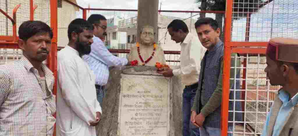 प्रखर राष्ट्रवादी दीन दयाल उपाध्याय को किया नमन