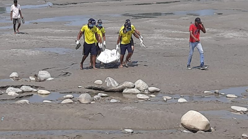 एस डी आर एफ ढालवाला ने कूनाउँ गांव के पास नदी से किया पुरष का शव बरामद