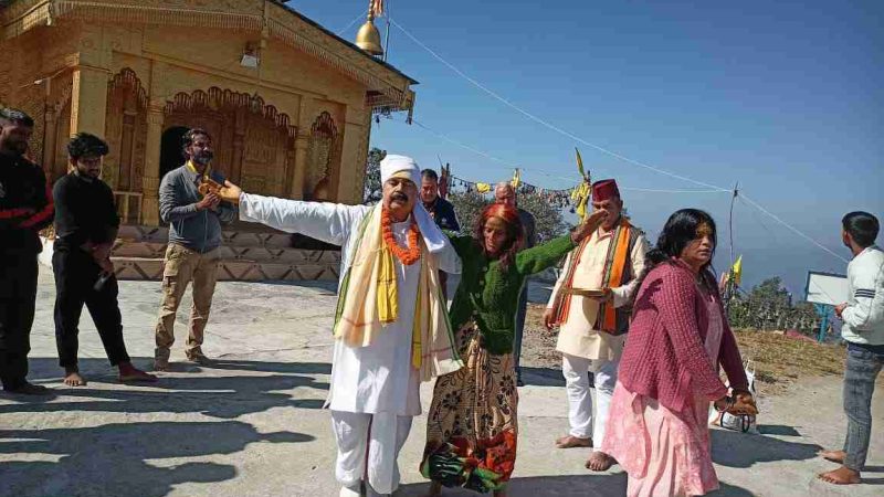 घंण्टाकर्ण धाम मंदिर में संक्रांति पर्व पर पूजा अर्चना भंडारे का आयोजन