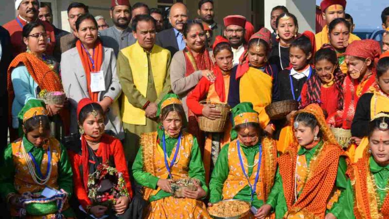 लोक पर्व फूलदेई पर भराड़ीसैंण स्थित विधान सभा भवन में जीवंत हुई लोक संस्कृति