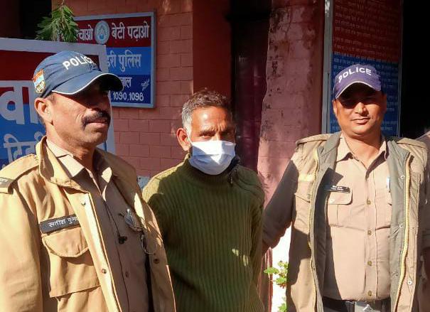 पुलिस ने शातिर चोर को किया गिरफ्तार