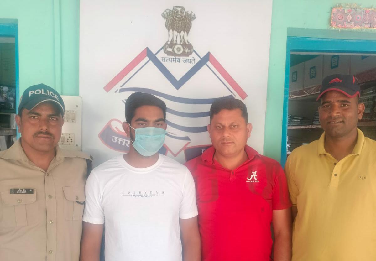 नाबालिग अपहृता को चंडीगढ़ से सकुशल बरामद कर पुलिस ने परिजनों को सौंपा, अभियुक्त गिरफ़्तार 