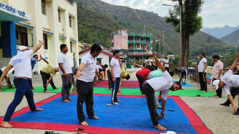 राजकीय महाविद्यालय पाबौ में मनाया गया अन्तराष्ट्रीय योग दिवस