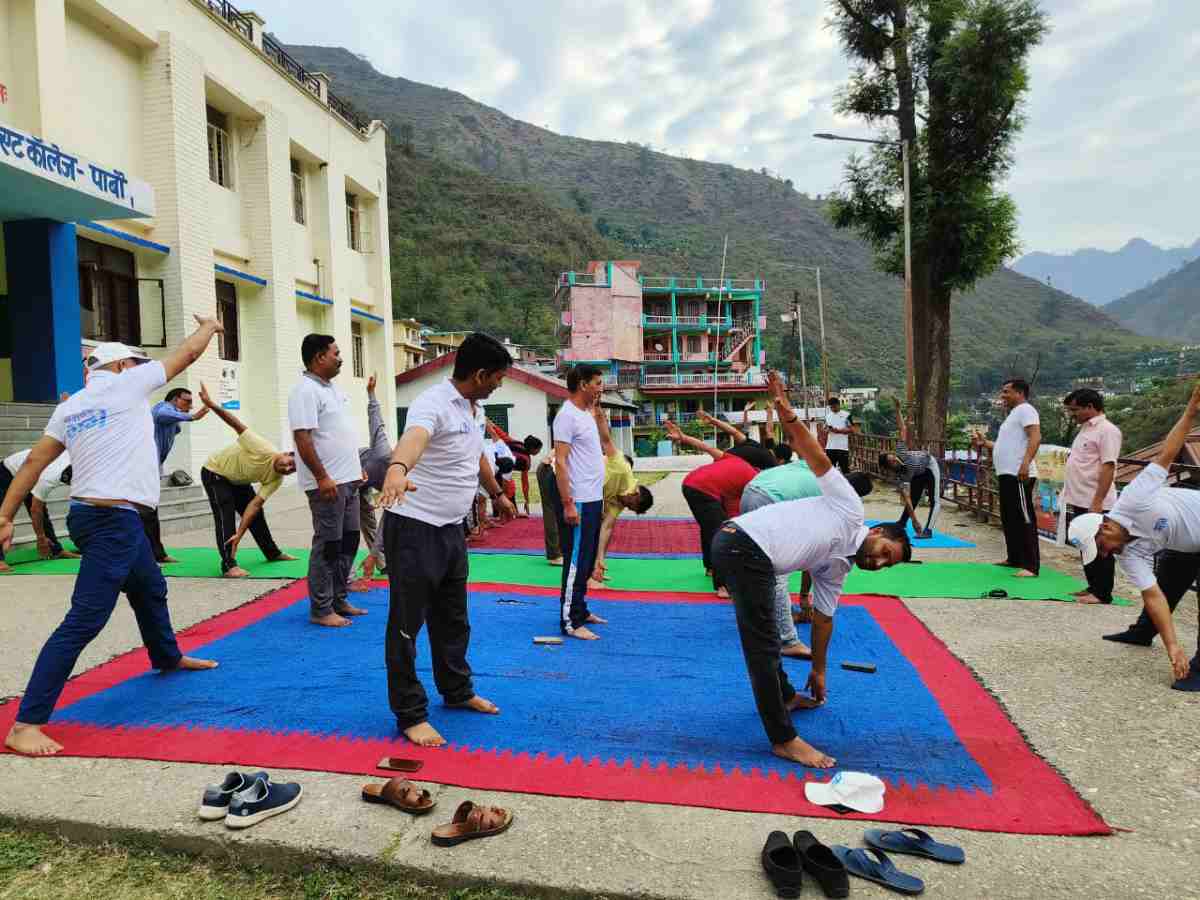 राजकीय महाविद्यालय पाबौ में मनाया गया अन्तराष्ट्रीय योग दिवस