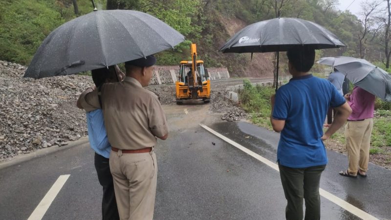 टिहरी जनपद में सुबह से हो रही हल्की से मध्यम वर्षा, प्रशासन अलर्ट