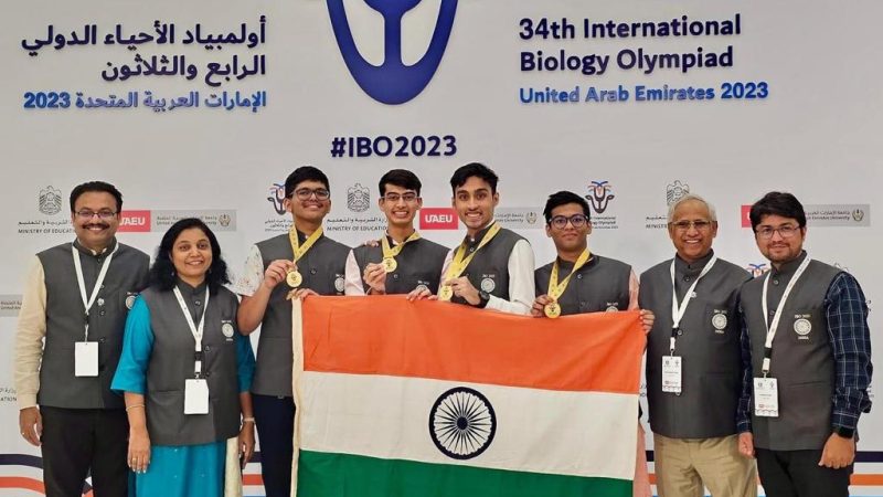 आकाश बायजूस के तीन छात्रों ने 34वें अंतर्राष्ट्रीय जीवविज्ञान ओलंपियाड 2023 में रचा इतिहास, स्वर्ण पदक जीतकर देश को किया गौरवान्वित