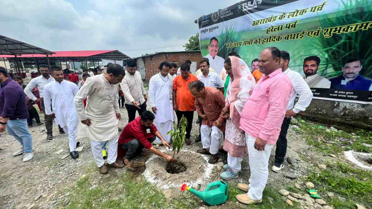 हरेला पर्व पर वृक्षारोपण अभियान का किया शुभारंभ