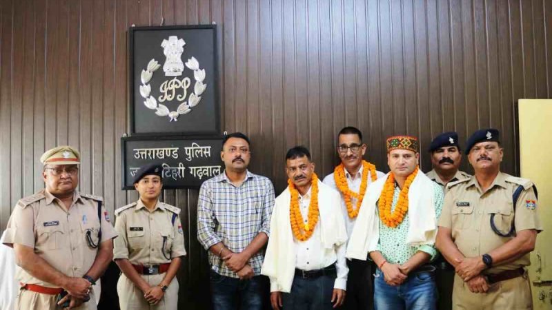 पुलिस विभाग के सेवानिवृत्त हो रहे अधिकारी-कर्मचारियों को किया सम्मानित