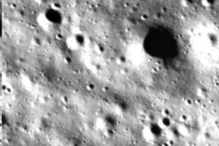 चंद्रयान-3 के लैंडर विक्रम ने हॉरिजोन्टल वेलोसिटी कैमरा से ली ये पहली तस्वीरें