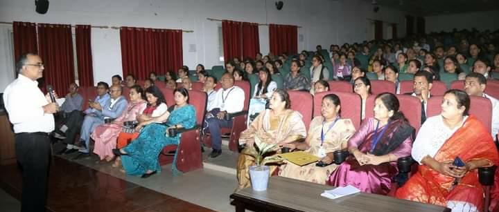 श्री गुरु राम राय विश्वविद्यालय में शोध लेखन और प्रकाशन की कला पर आधारित व्याख्यान श्रृंखला का आयोजन किया