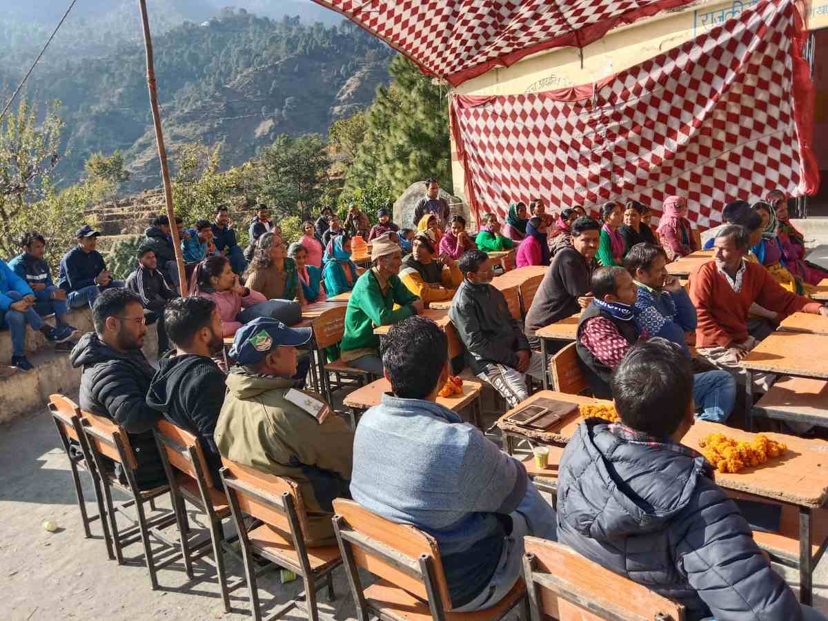 सरकार जनता के द्वार कार्यक्रम के अंतर्गत ग्राम बेल्डोगी में लगाया शिविर