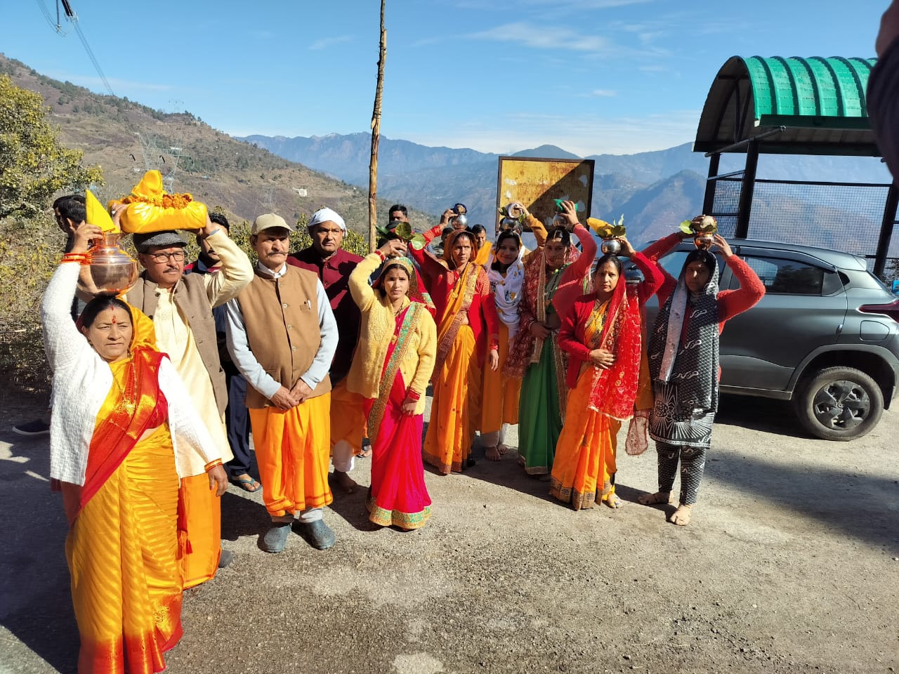 जल कलश यात्रा के साथ श्रीमद्भागवत कथा का शुभारंभ