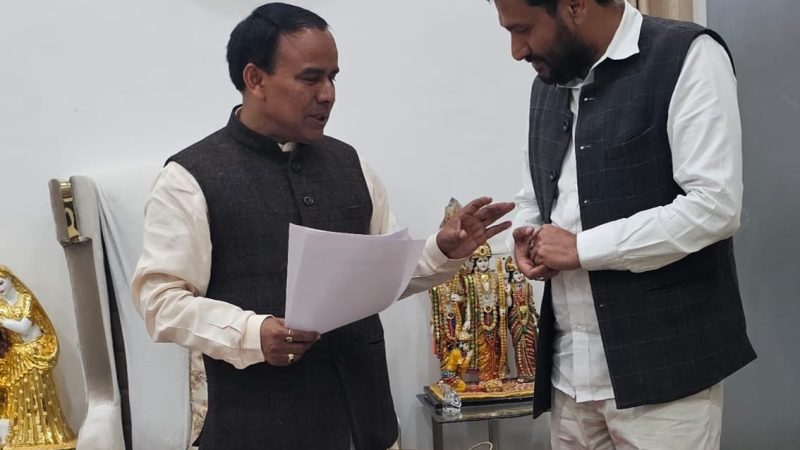 स्वास्थ्य कर्मियों की मांग को लेकर राष्ट्रवादी रीजनल पार्टी ने की स्वास्थ्य मंत्री से मुलाकात