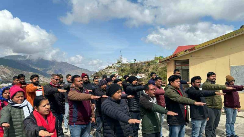 समस्त कार्मिकों को निर्वाचन में सम्पूर्ण प्रतिभागता करने के लिए किया जागरूक