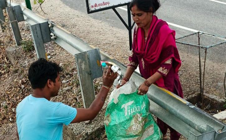 चारधाम यात्रा मार्गाे पर नगर निकायों के माध्यम से साफ-सफाई का कार्य निरन्तर जारी