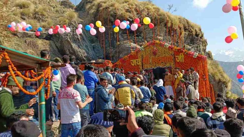 चतुर्थ केदार रुद्रनाथ मंदिर के कपाट विधि विधान के साथ खुले: सैकड़ों शिव भक्तों ने किए भगवन रुद्रनाथ के निर्वाण दर्शन