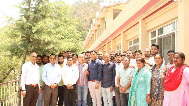 विश्व पर्यावरण दिवस विशेष: पौधारोपण कर पर्यावरण संरक्षण का लिया संकल्प