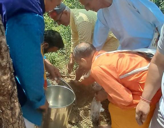 विश्व पर्यावरण दिवस पर रावत गांव में औषधीय एवं फलदार वृक्षों का वृक्षारोपण और श्रीमद्भगवद्गीता सप्ताह का आयोजन