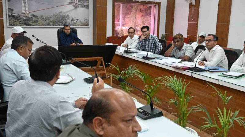 डीएम ने जिला जल एवं स्वच्छता मिशन की बैठक में दिए ये निर्देश