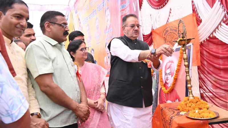 कैबिनेट मंत्री गणेश जोशी  ने छात्रसंघ समारोह में किया प्रतिभाग