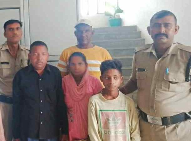 ऑपरेशन स्माइल: टिहरी पुलिस ने गुमशुदा बालक को रुड़की से बरामद कर माता-पिता को सौंपा