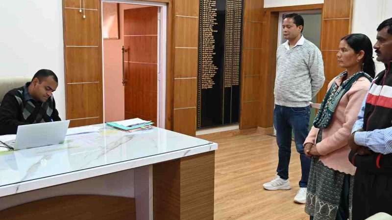 जनता मिलन कार्यक्रम में 48 शिकायतें दर्ज, जिलाधिकारी ने दिए त्वरित कार्रवाई के निर्देश