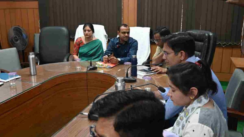 चारधाम यात्रा के मद्देनजर प्राथमिकता पर 15 अप्रैल तक समस्त व्यवस्थाएं सुनिश्चित करें-मयूर दीक्षित