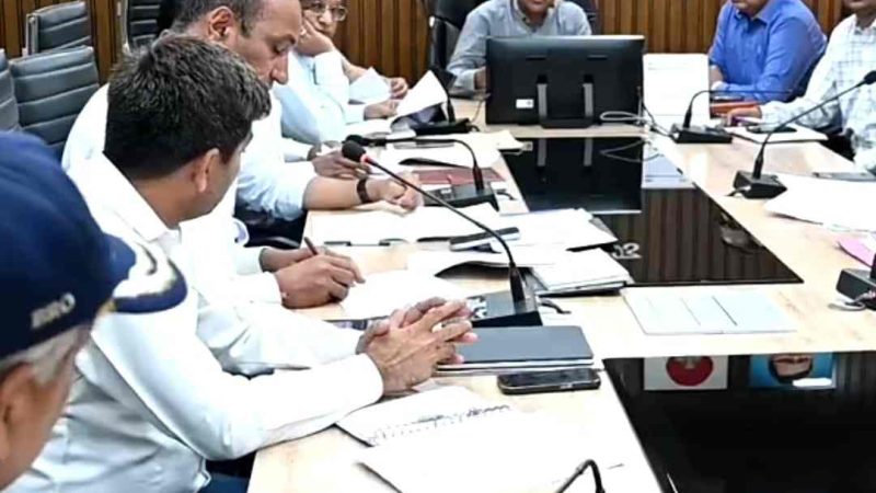 जनपदीय सड़क सुरक्षा समिति की बैठक सम्पन्न, चारधाम यात्रा से पूर्व सुरक्षा कार्यों में तेजी के निर्देश