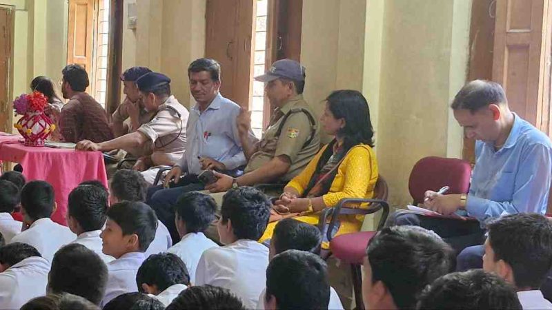 सरस्वती विद्या मंदिर इंटर कॉलेज देवप्रयाग में डिजिटल वित्तीय साक्षरता पर प्रतियोगिता आयोजित