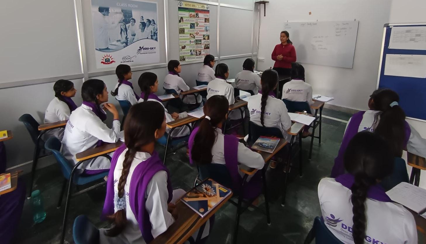 पंडित दीनदयाल उपाध्याय ग्रामीण कौशल विकास योजना से टिहरी के युवाओं को मिल रही नई उड़ान